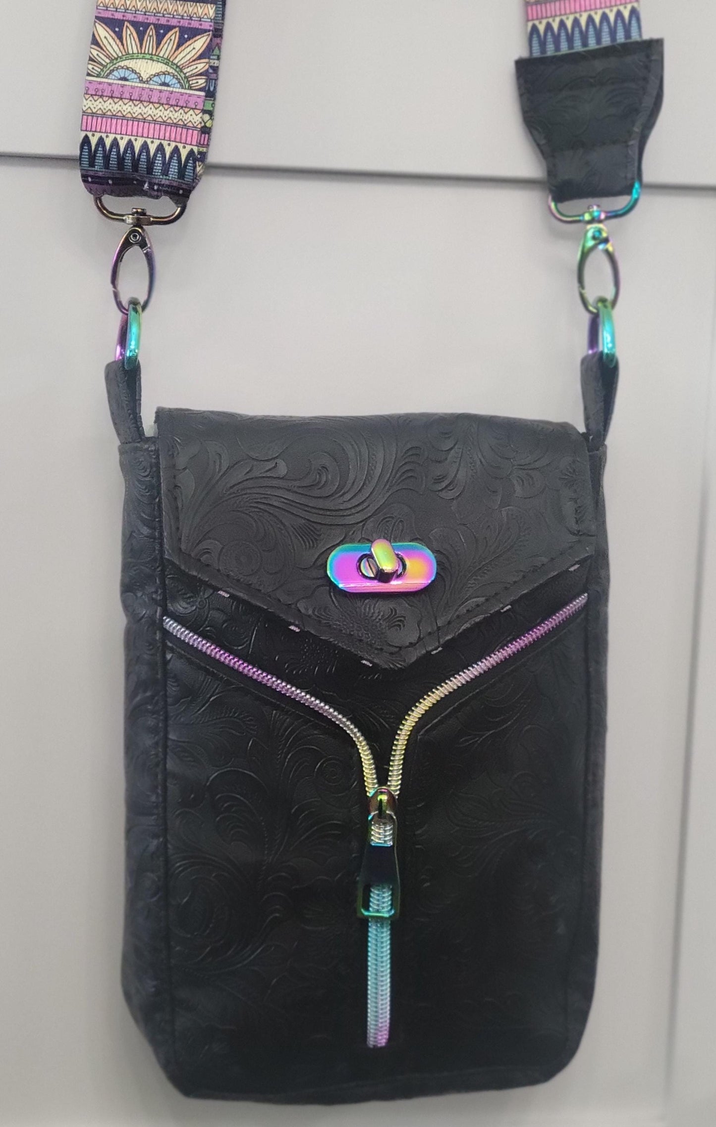 Anika Crossbody
